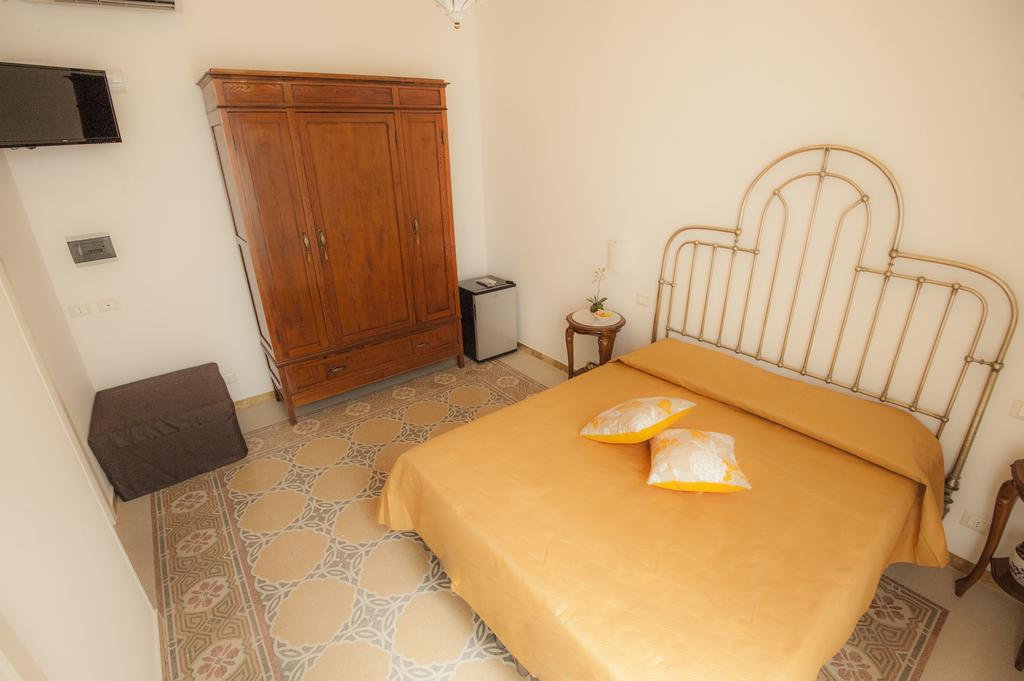 B&B Granelli Di Sale Трапани Стая снимка